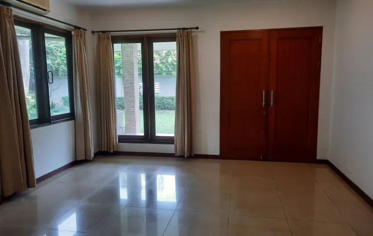 House for rent at simprug garden 9