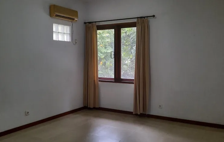 House for rent at simprug garden 17