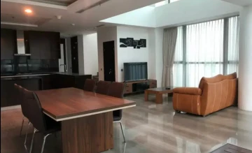 Apartemen Dijual di Jakarta selatan For sale Duplex The Bloomington Kemang Village