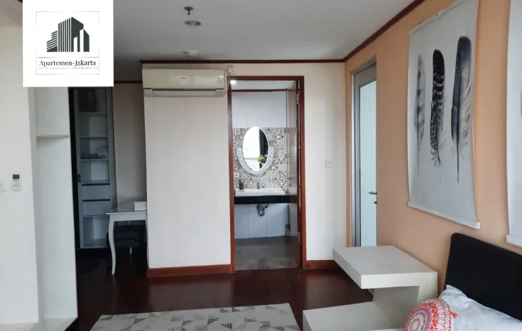 Apartemen 3BR private lift PET ALLOWED 12