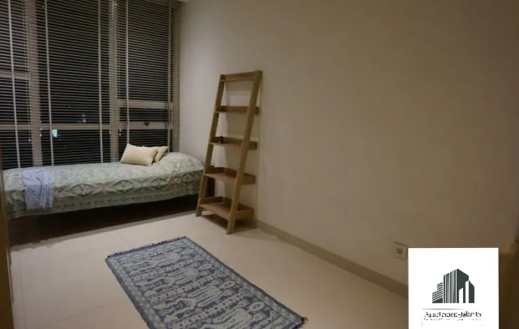 3 BR private lift apartemen dengan balkon yang luas 12