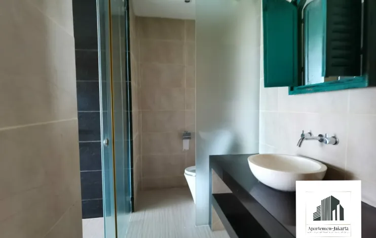 3 BR private lift apartemen dengan balkon yang luas 9