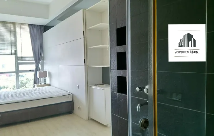 3 BR private lift apartemen dengan balkon yang luas 8