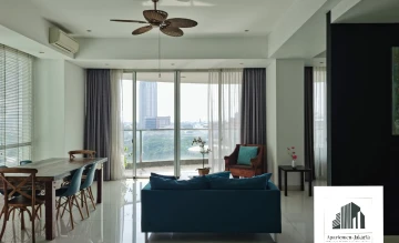 Apartemen Disewa di Jakarta selatan 3 BR private lift apartemen dengan balkon yang luas