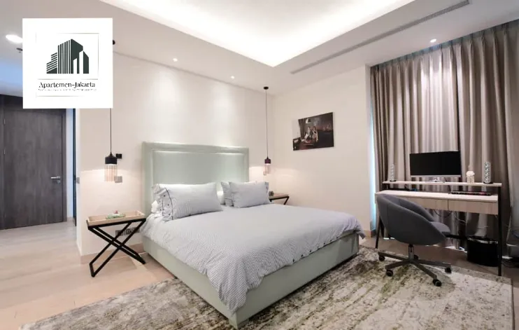 Luxury 4 BR double private lift apartment 6