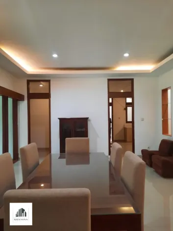 Rumah Disewa One Storey Luxury House At Kemang 9 watermark_1695625006896