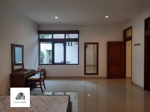 Rumah Disewa One Storey Luxury House At Kemang 7 watermark_1695625116001