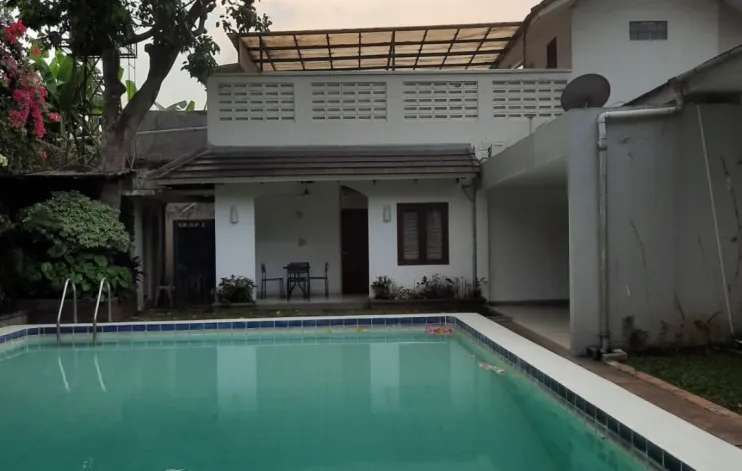 One Storey Luxury House At Kemang 16