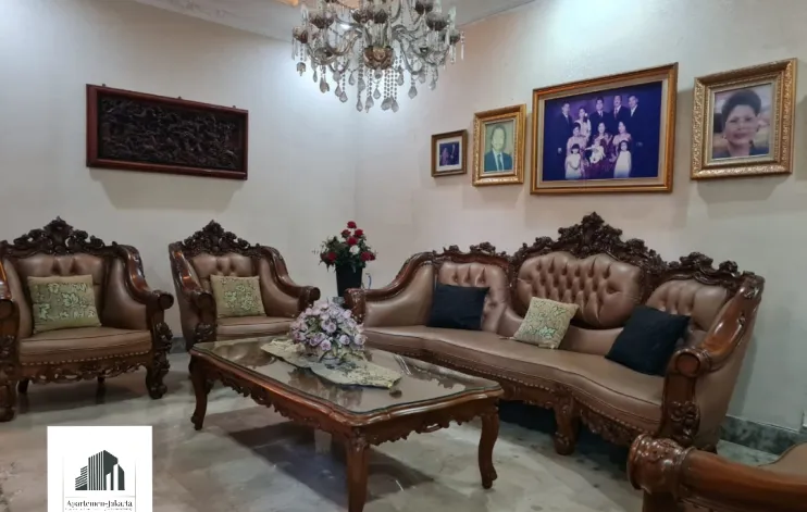 Beautiful house at very strategic location in Rawamangun 4