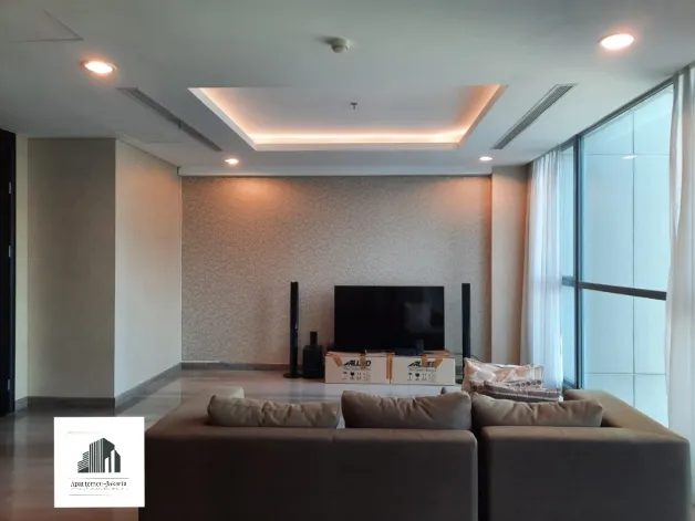 Apartemen Disewa 3 BR Double Private Lift Unit 2 watermark_1697285129557