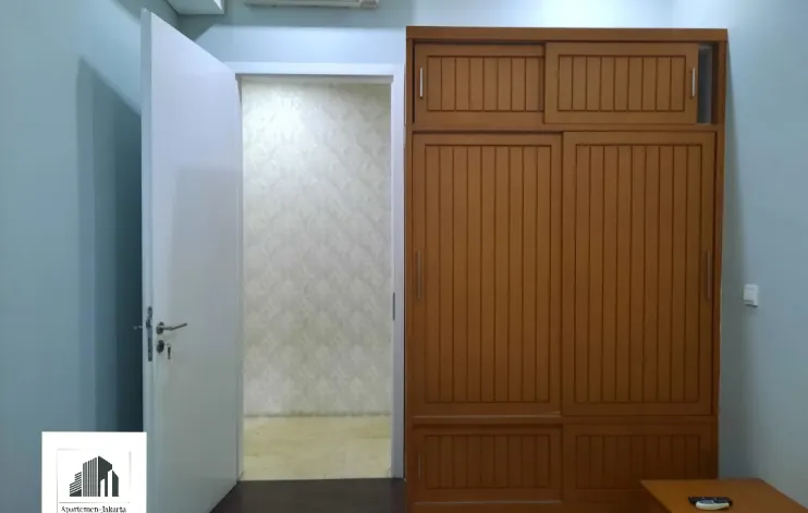 Kemang Village 3 BR Private Lift Termurah 14