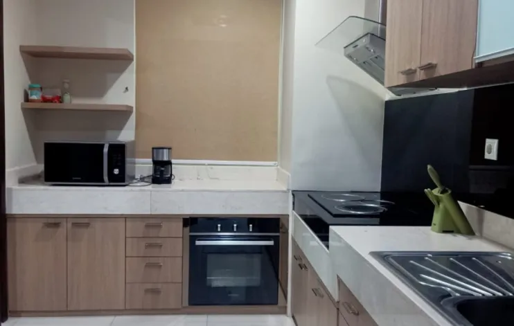 2 BR Apartemen Private Lift Lantai Rendah 12