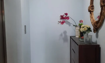 Apartemen Disewa di Jakarta selatan 2 BR Private Lift Apartment Plus Study Room