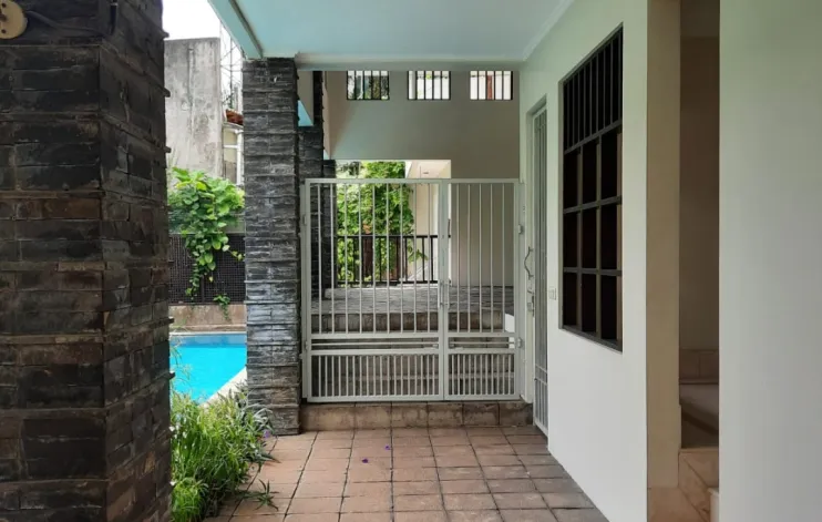 House in the Menteng area suitable for ambassadors 35