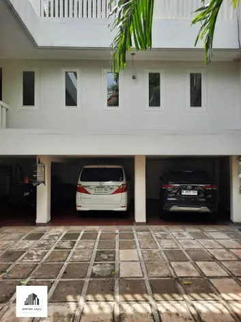 Rumah Disewa House in the Menteng area suitable for ambassadors 46 watermark_1707917635060