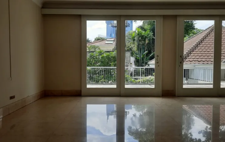 House in the Menteng area suitable for ambassadors 52