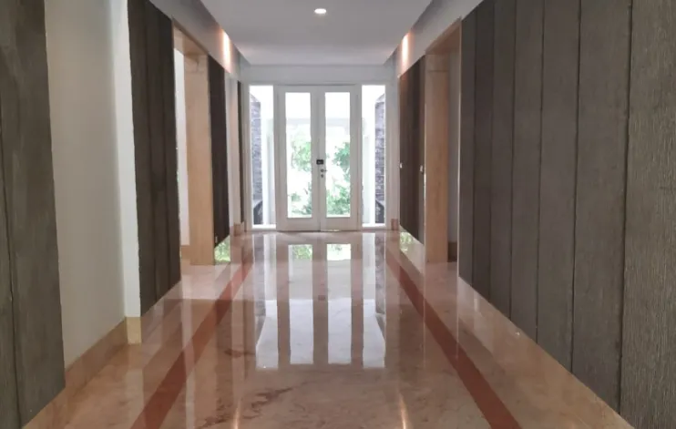 House in the Menteng area suitable for ambassadors 14