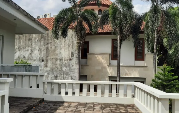 House in the Menteng area suitable for ambassadors 55