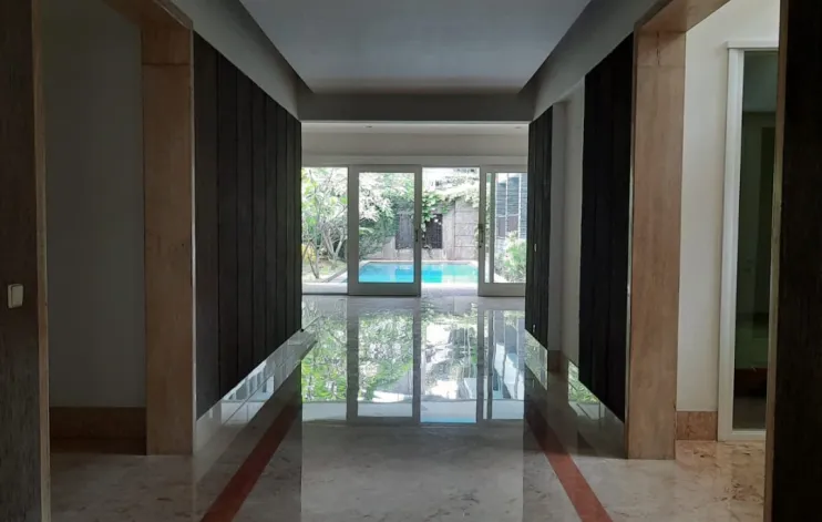 House in the Menteng area suitable for ambassadors 5