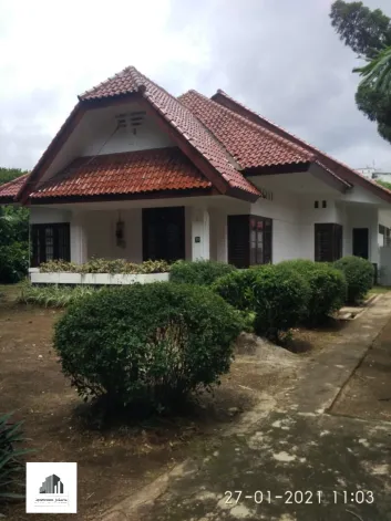 Rumah Dijual Beautiful And Sturdy Vintage House At Menteng 1 watermark_1708931129152