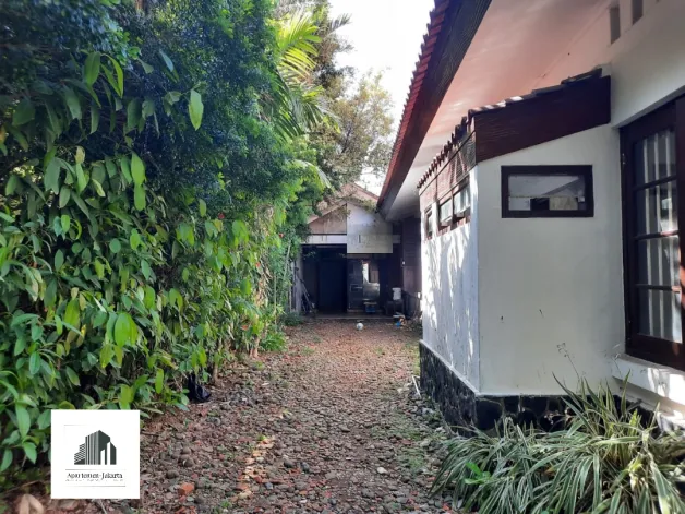 Rumah Dijual Beautiful And Sturdy Vintage House At Menteng 2 watermark_1708931218977