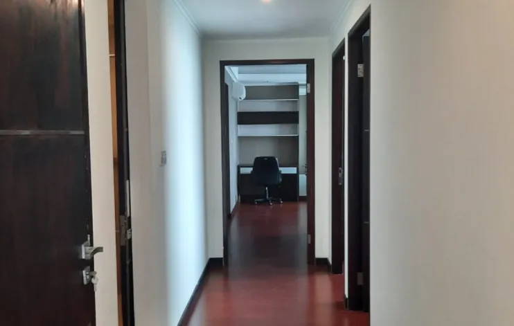 3 BR Pet Friendly Apartment at South Jakarta 7