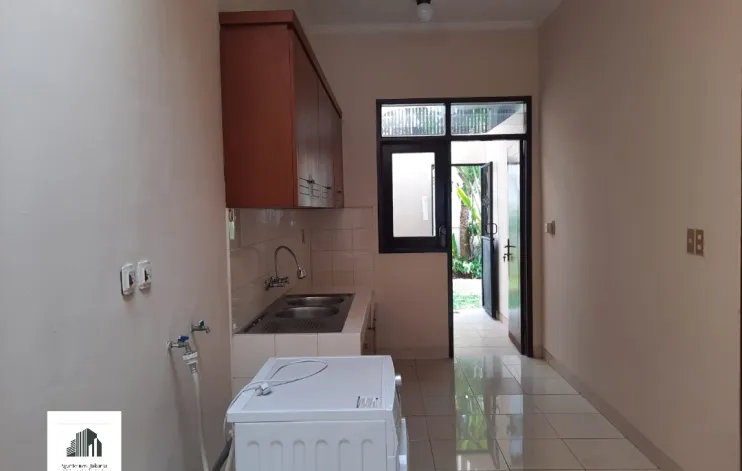 Beautiful Well Maintained House At kemang South Jakarta 19