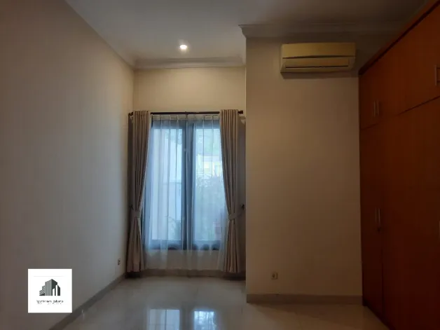 Rumah Disewa Rumah Cantik Terawat Di Kemang Jakarta Selatan 13 watermark_1714813639535