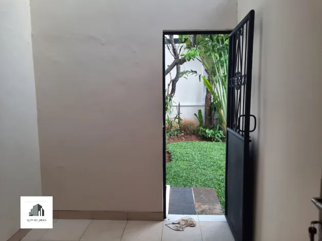 Rumah Disewa Rumah Cantik Terawat Di Kemang Jakarta Selatan 23 watermark_1714813944690