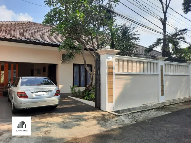 Rumah Disewa Rumah Cantik Terawat Di Kemang Jakarta Selatan 1 watermark_1714814452506