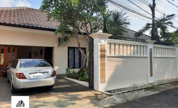 Rumah Disewa di Jakarta selatan Beautiful Well Maintained House At kemang South Jakarta