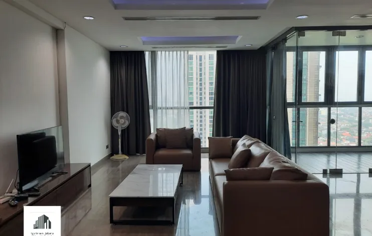 3 BR Minimalis Bloomington Apartemen 1