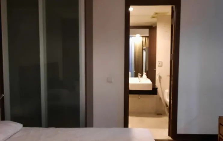Apartemen 2 BR Pet friendly Kemang Village 7