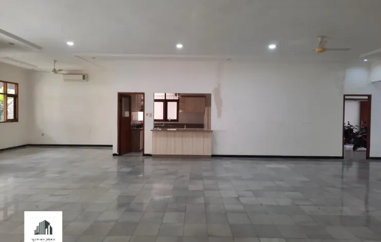 Rumah 4 Kamar Di Pejaten Jakarta Selatan 4