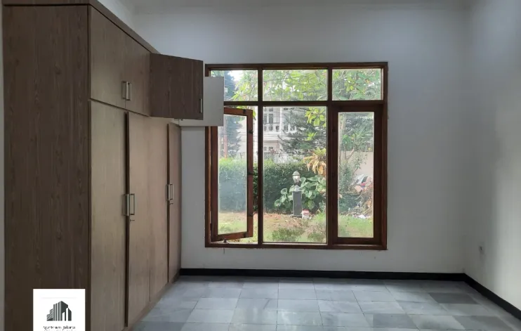 Rumah 4 Kamar Di Pejaten Jakarta Selatan 9