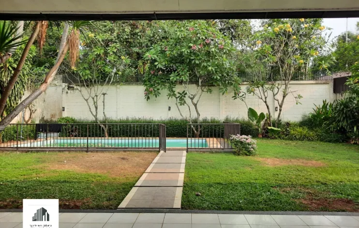 Rumah 4 Kamar Di Pejaten Jakarta Selatan 13