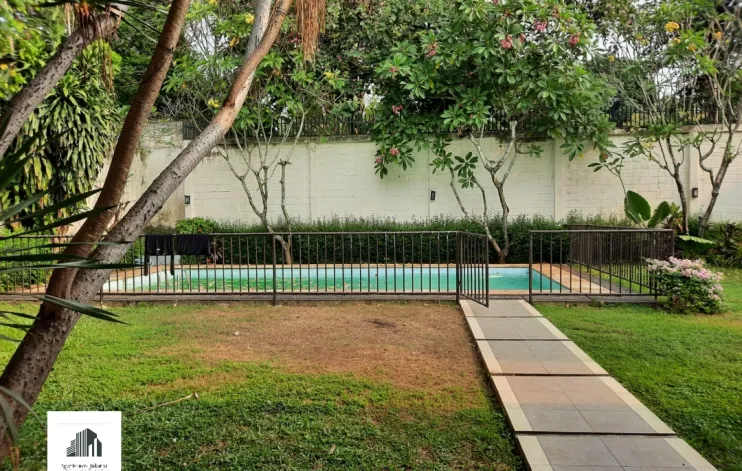 Rumah 4 Kamar Di Pejaten Jakarta Selatan 16