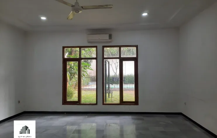 Rumah 4 Kamar Di Pejaten Jakarta Selatan 11