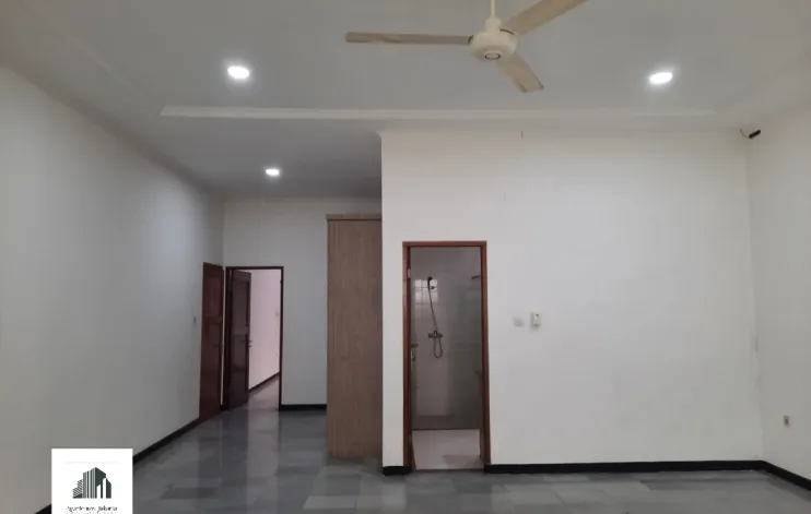 Rumah 4 Kamar Di Pejaten Jakarta Selatan 10