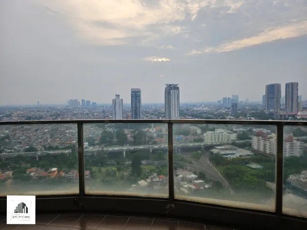 Apartemen Disewa 4 BR Private lift Apartemen Kemang Village 5 watermark_1724841662314