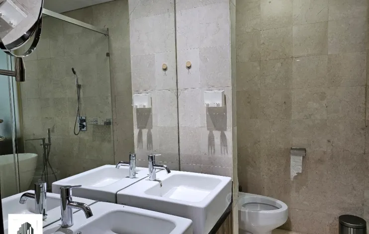 4 BR Private lift Apartemen Kemang Village 11