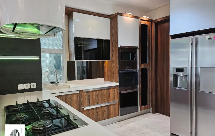 4 BR Private lift Apartemen Kemang Village 6