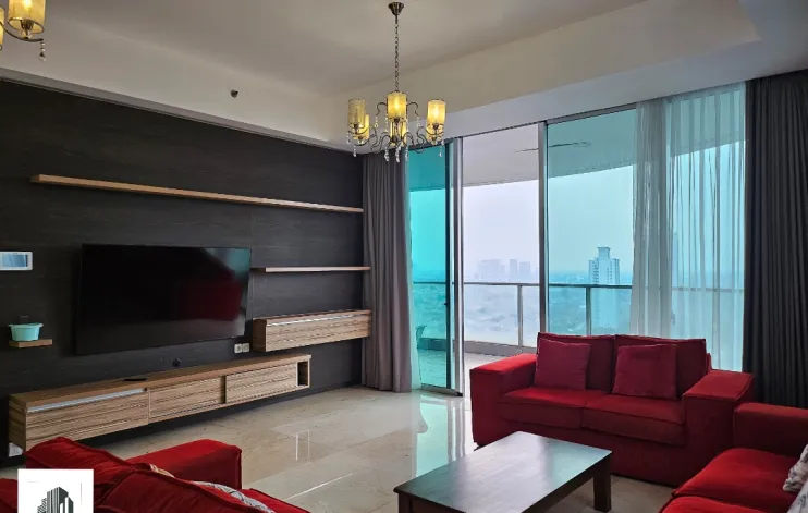 4 BR Private lift Apartemen Kemang Village 7
