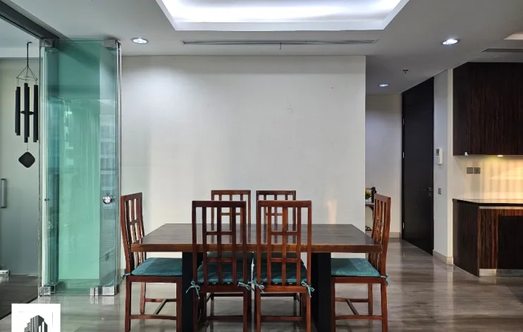 3 BR Bloomington Apartemen Kemang Village 5