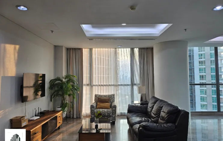 3 BR Bloomington Apartemen Kemang Village 2
