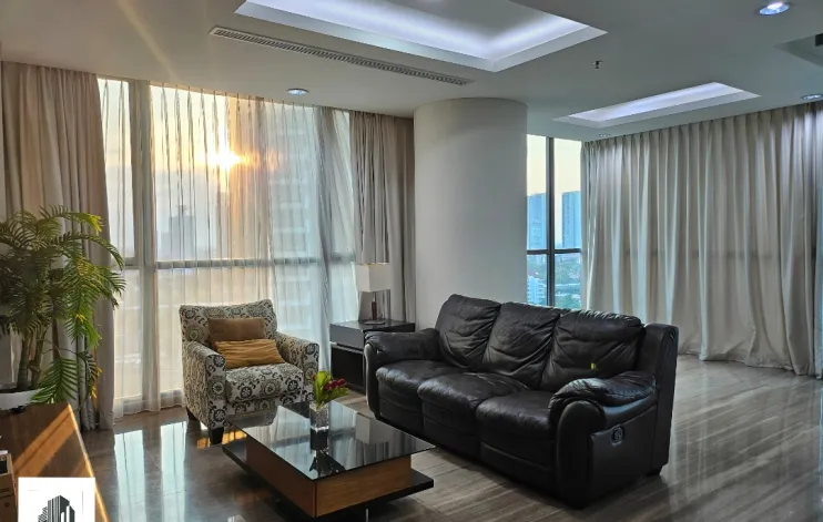 3 BR Bloomington Apartemen Kemang Village 1