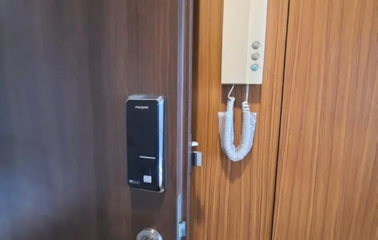Apartemen 3 BR Connecting Dengan Mall 9