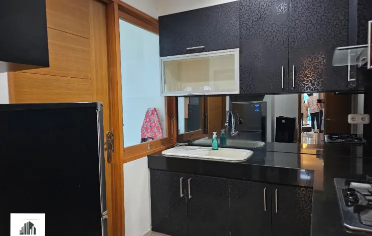 2 BR Apartemen Hampton