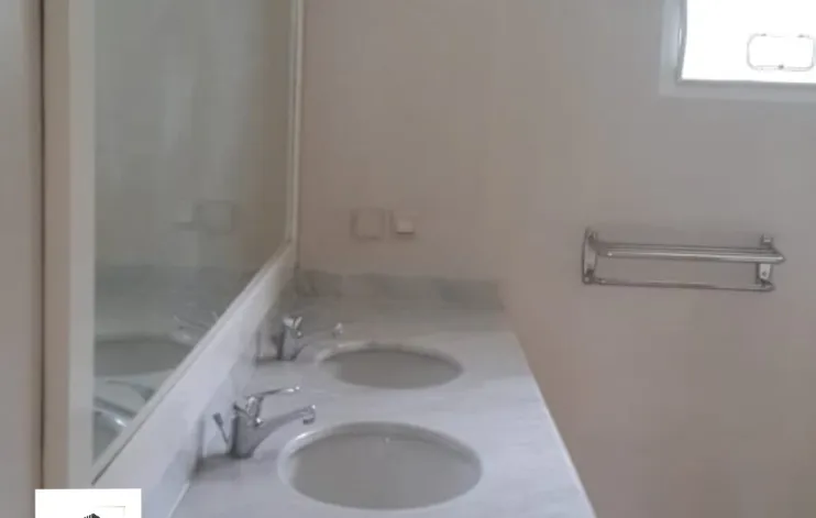 For Sale House With a Large Plot Of Land In South Jakarta 19