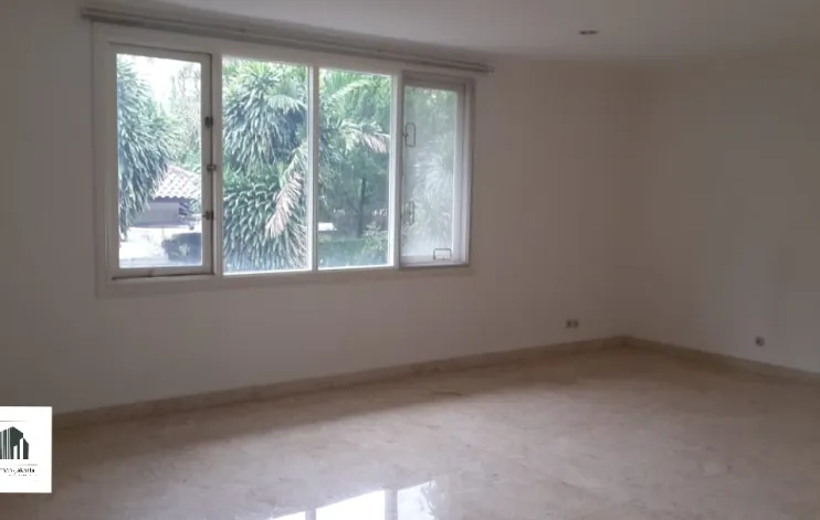 For Sale House With a Large Plot Of Land In South Jakarta 22